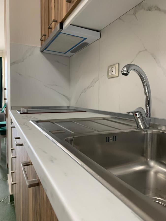 Eri Apartments 4 Shëngjin 外观 照片
