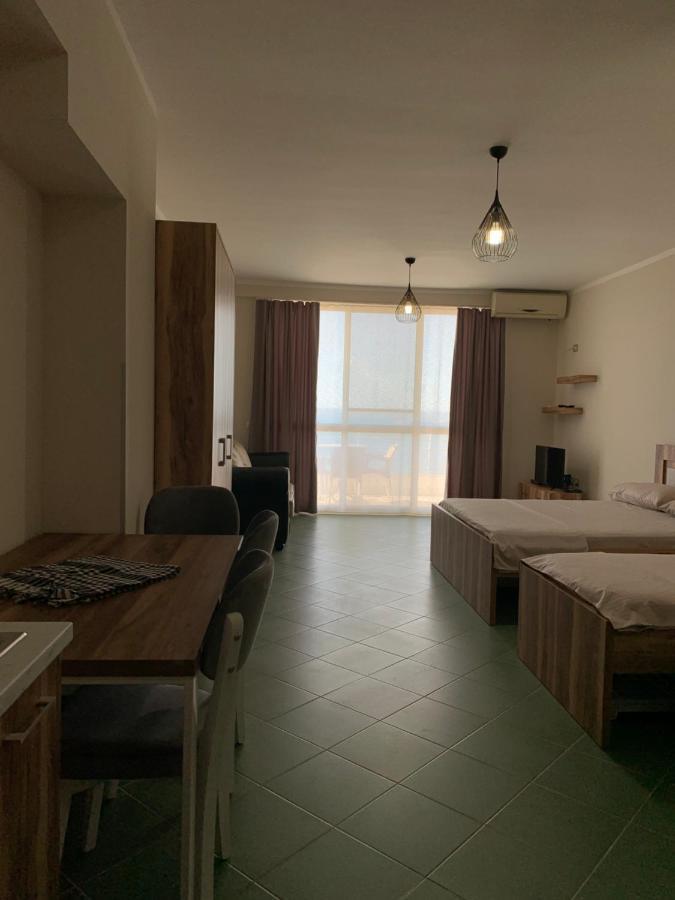 Eri Apartments 4 Shëngjin 外观 照片