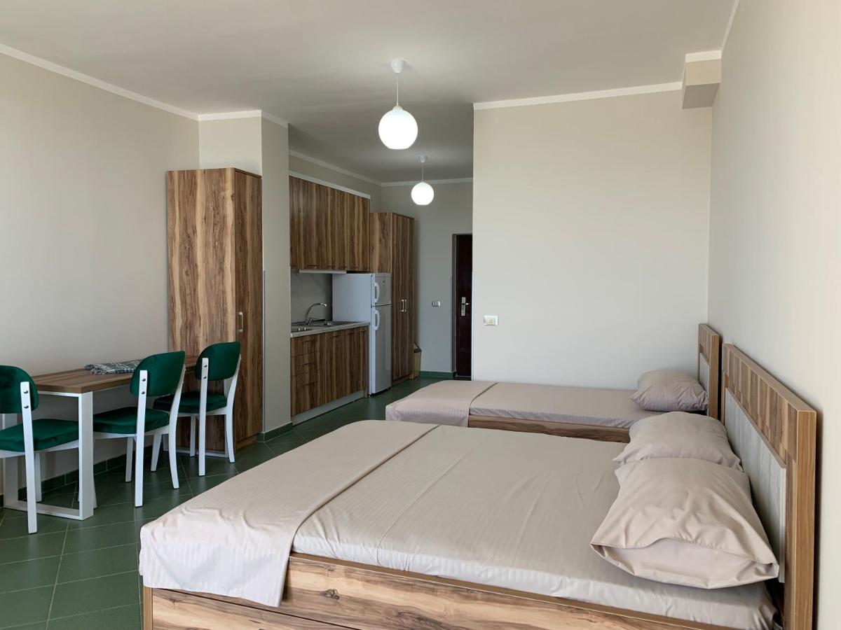 Eri Apartments 4 Shëngjin 外观 照片