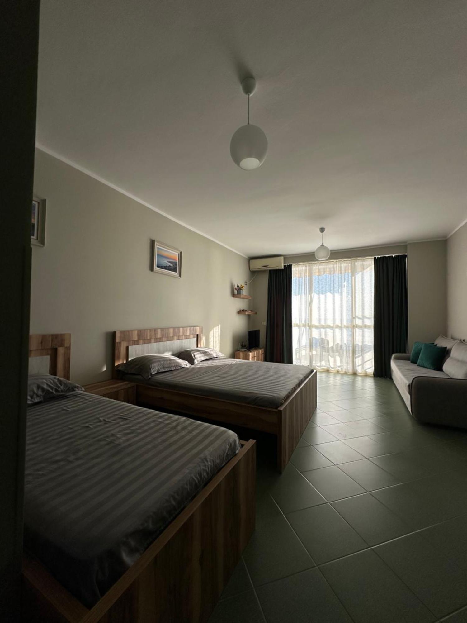 Eri Apartments 4 Shëngjin 外观 照片