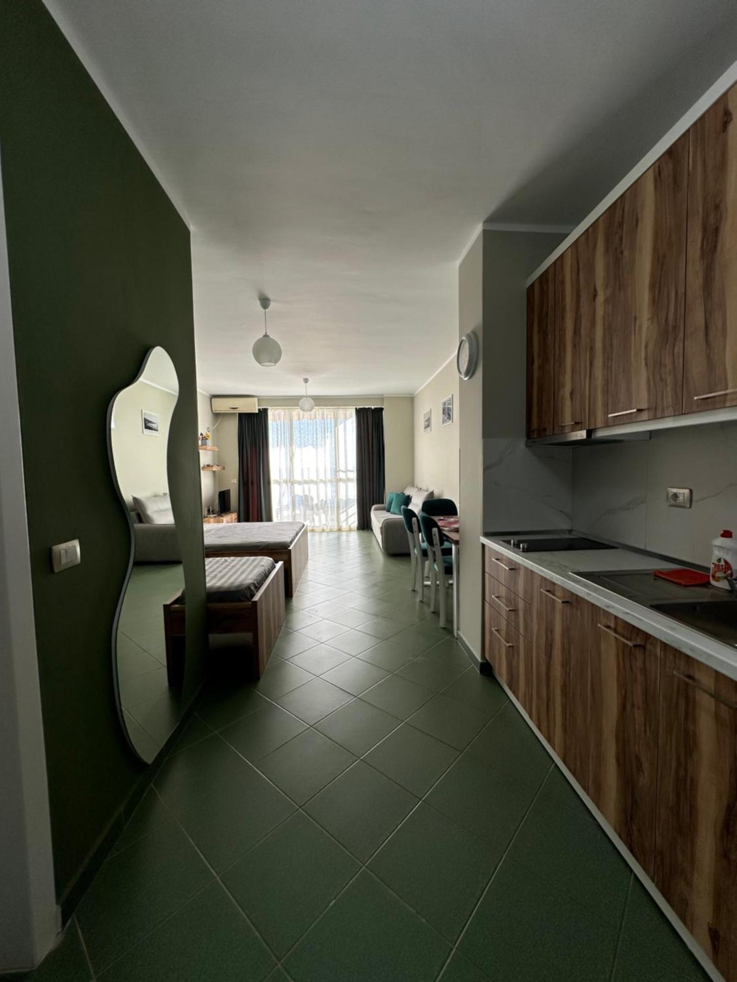Eri Apartments 4 Shëngjin 外观 照片