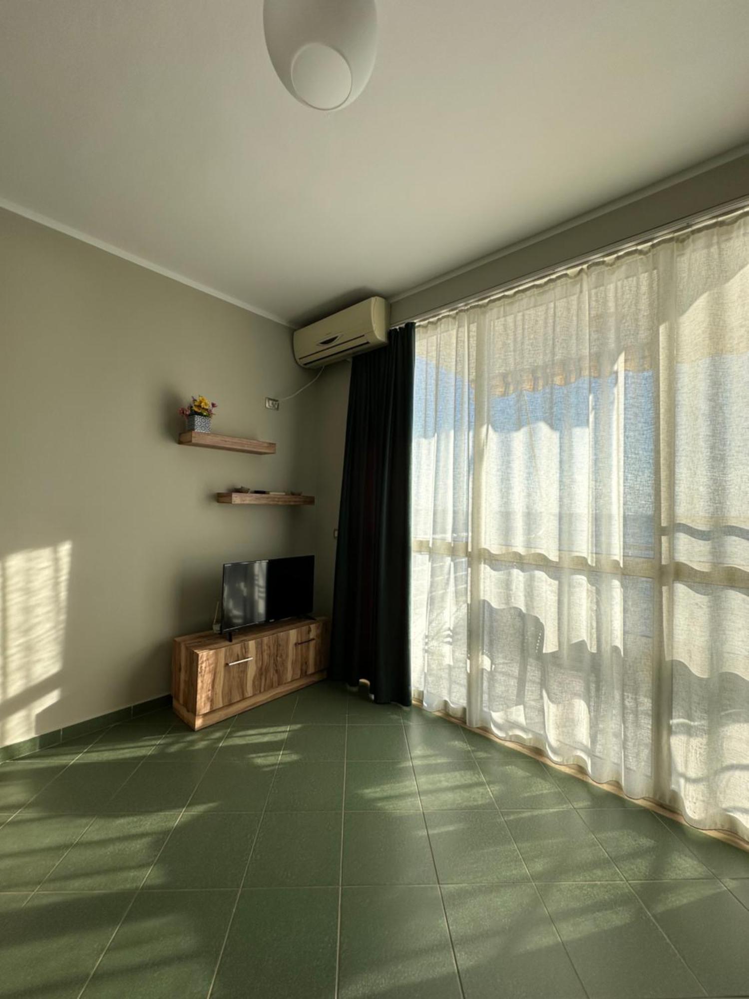 Eri Apartments 4 Shëngjin 外观 照片