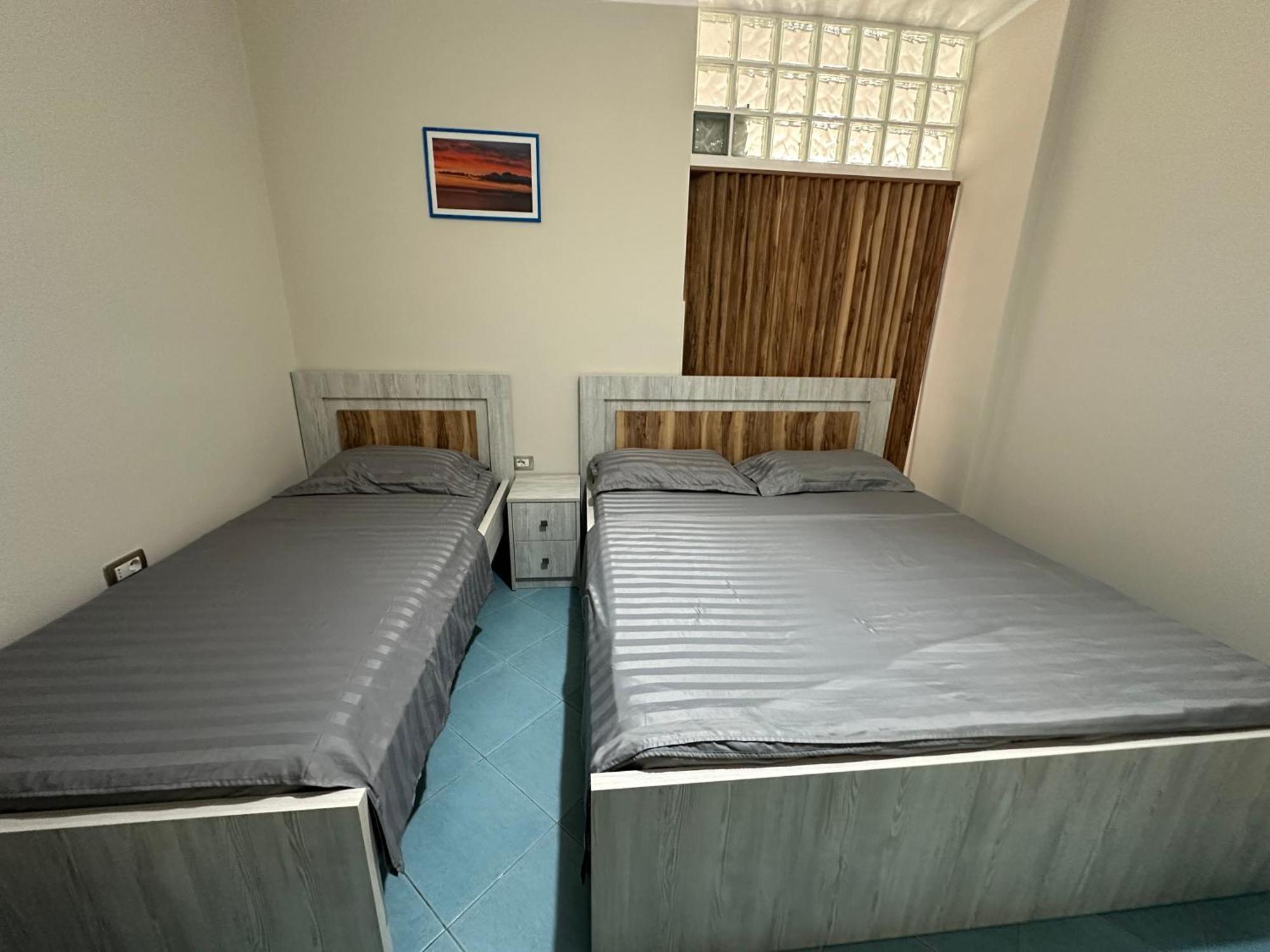 Eri Apartments 4 Shëngjin 外观 照片