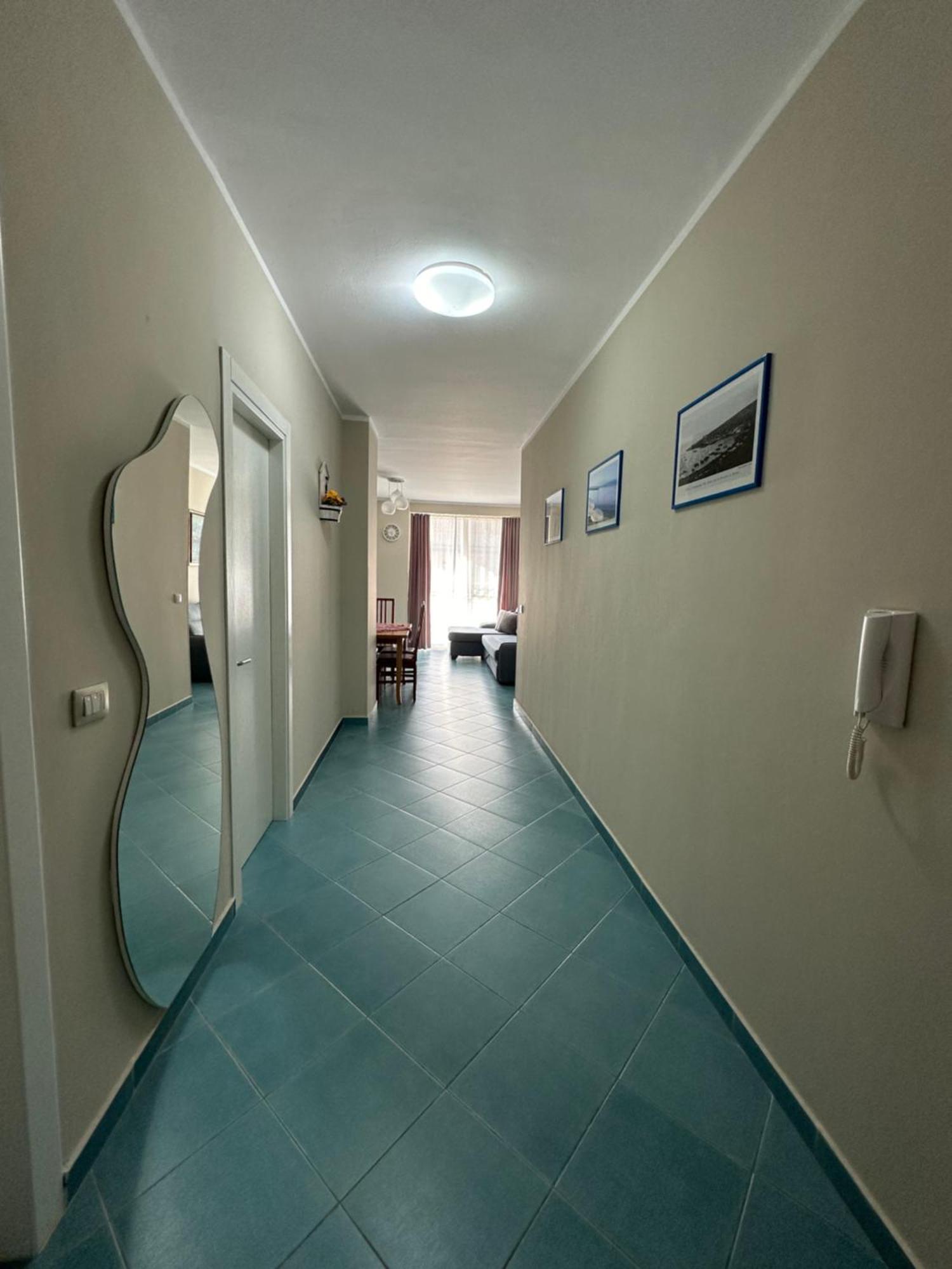 Eri Apartments 4 Shëngjin 外观 照片