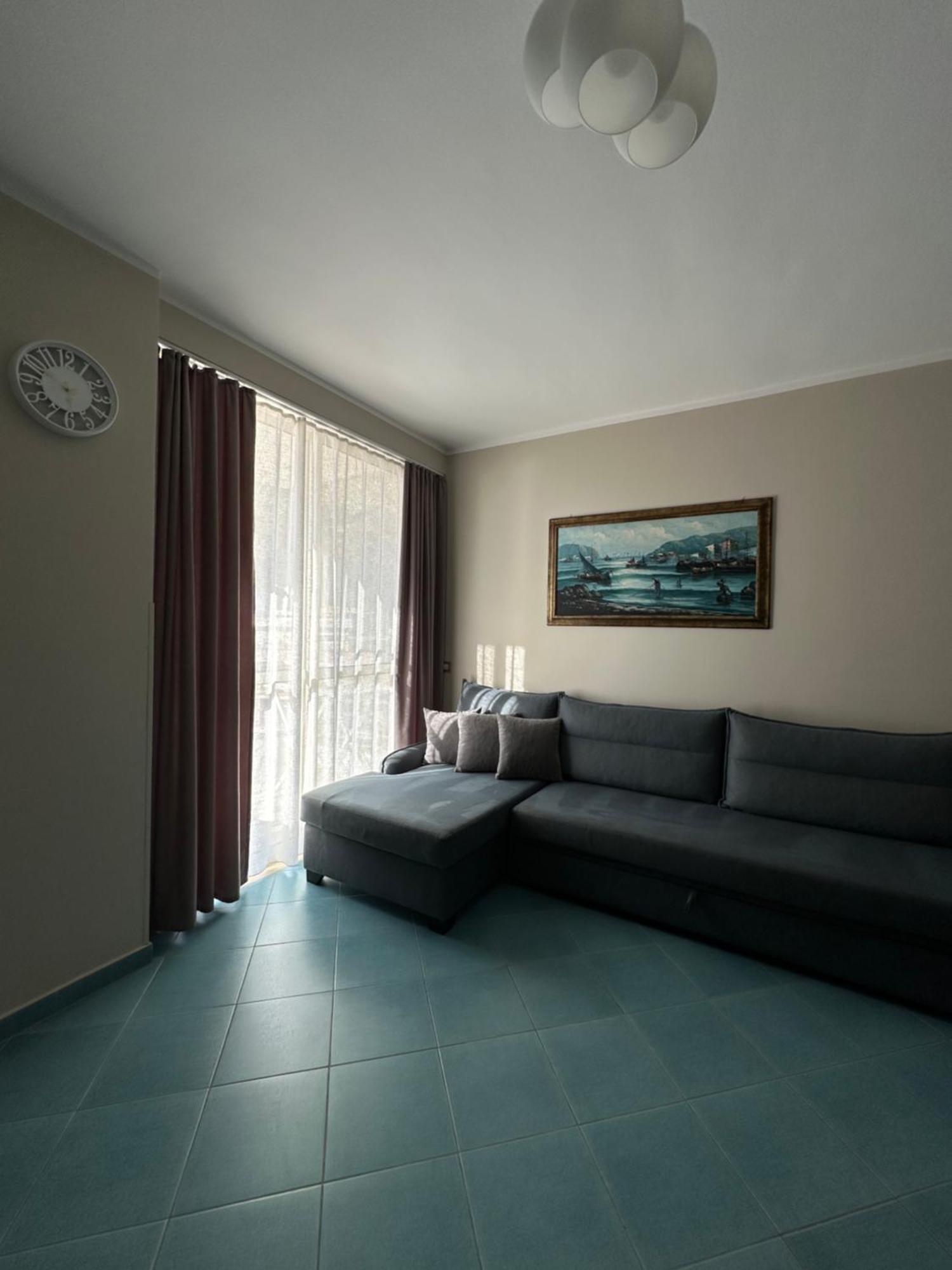 Eri Apartments 4 Shëngjin 外观 照片